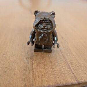 Lego Star Wars Ewok Wicket Mini Figure
